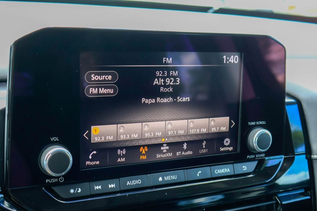 Used 2025 Nissan Pathfinder SV SUV