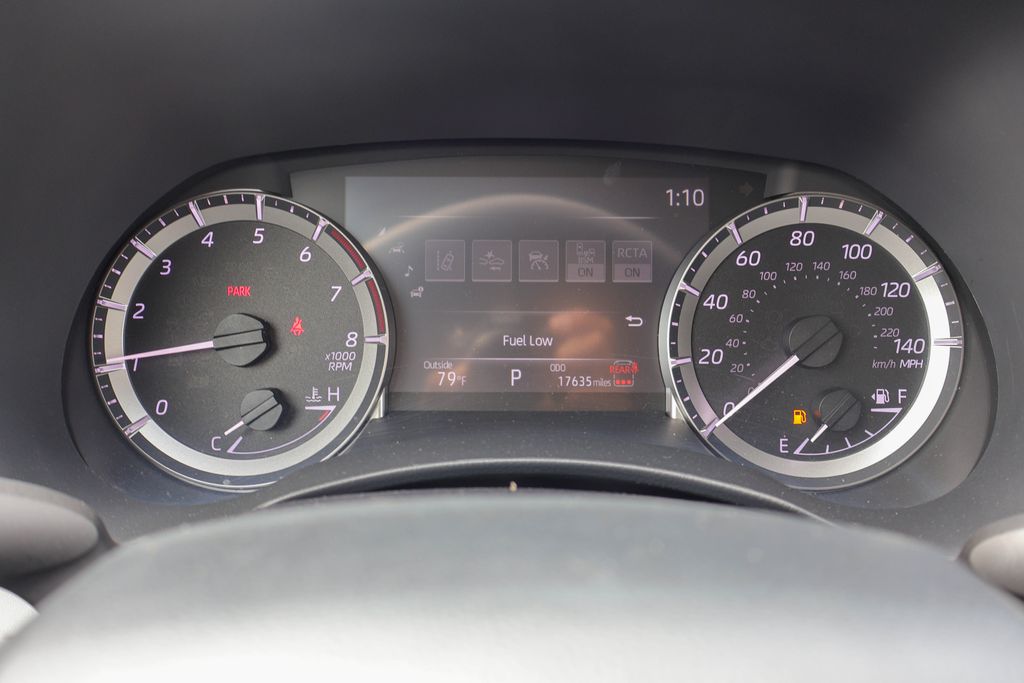 2024 Toyota Highlander XLE - Photo 13