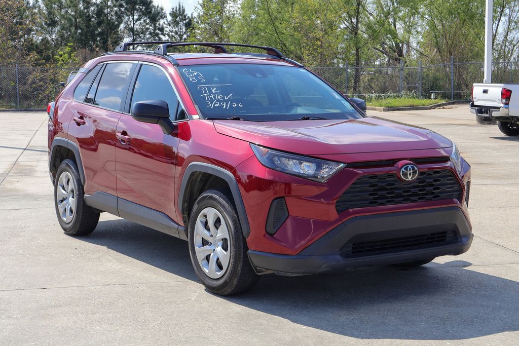 2020 Toyota RAV4 LE