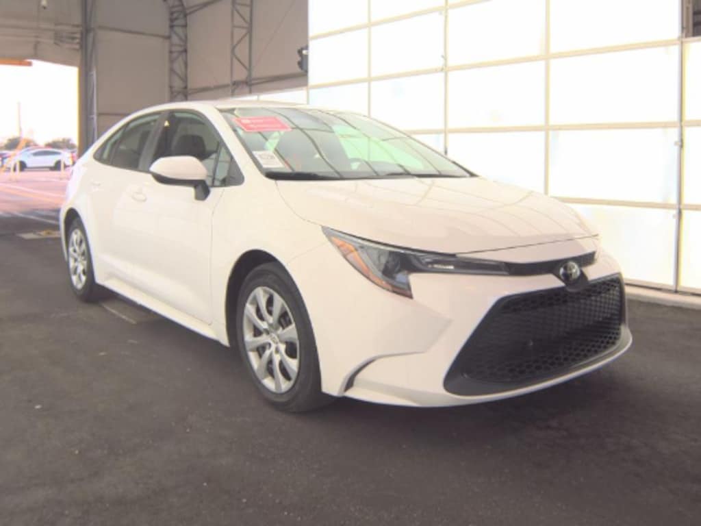 Used 2022 Toyota Corolla LE Sedan