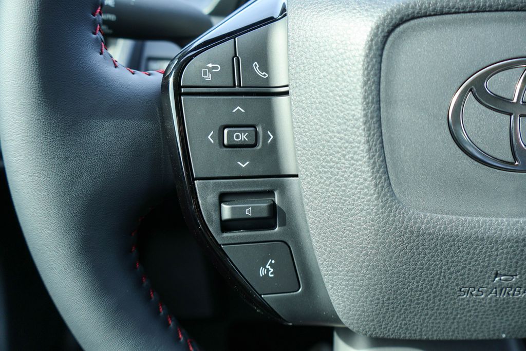 2026 Toyota Prius Plug-in Hybrid XSE - Photo 10