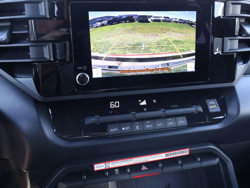 2025 Toyota Tundra SR5 CrewMax photo 4