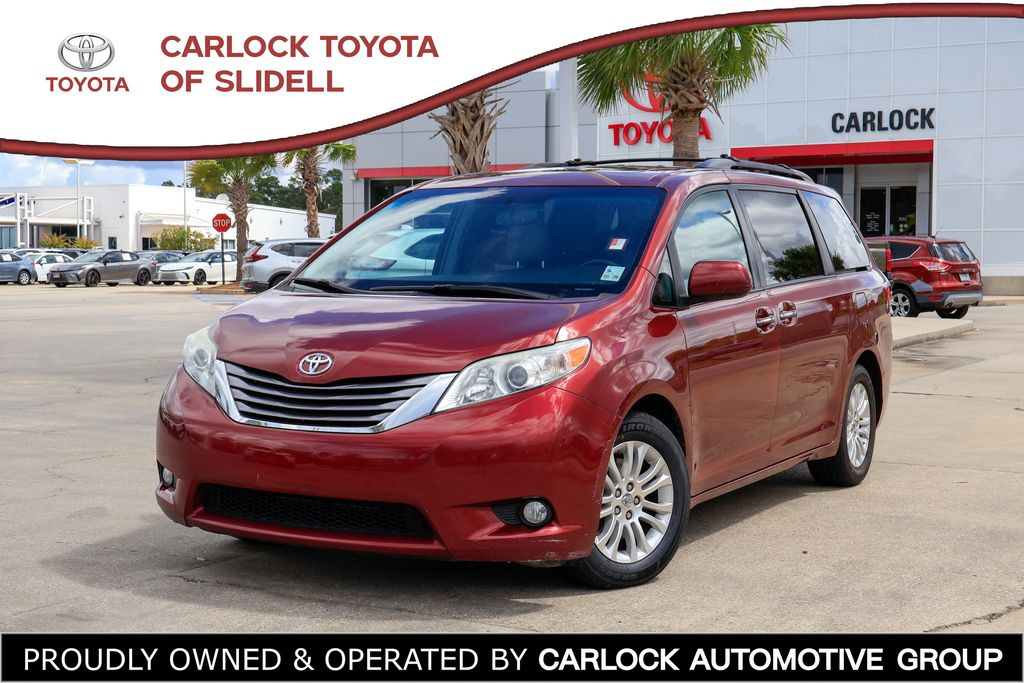 2016 Toyota Sienna XLE