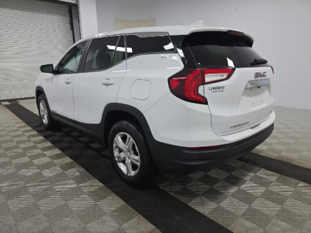 Used 2024 GMC Terrain SLE SUV