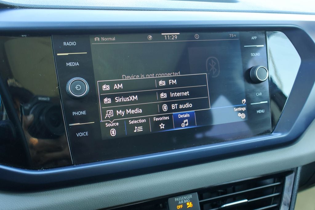 Used 2022 Volkswagen Taos 1.5T SE SUV