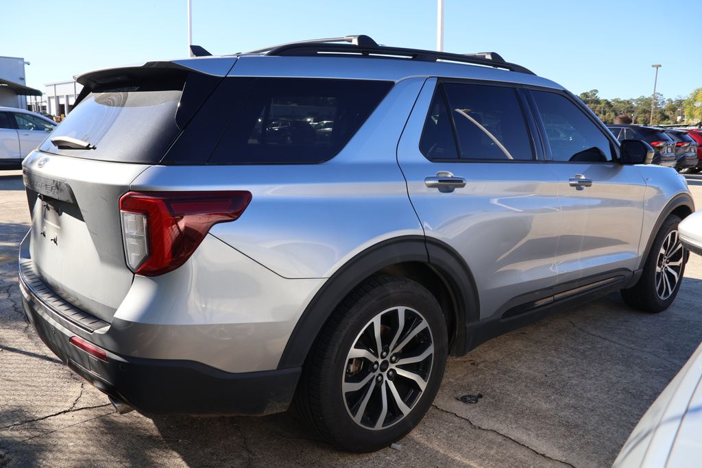 2022 Ford Explorer ST-Line photo 3