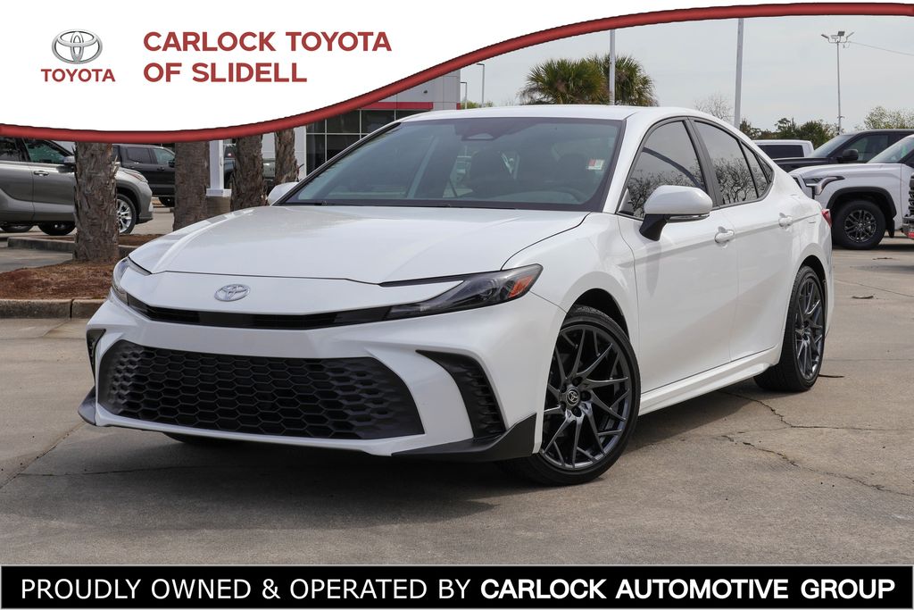 2025 Toyota Camry SE