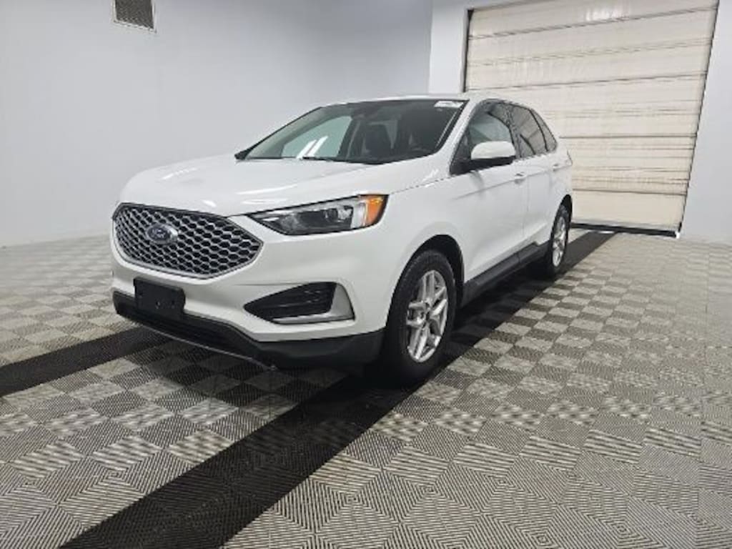 Used 2023 Ford Edge SUV
