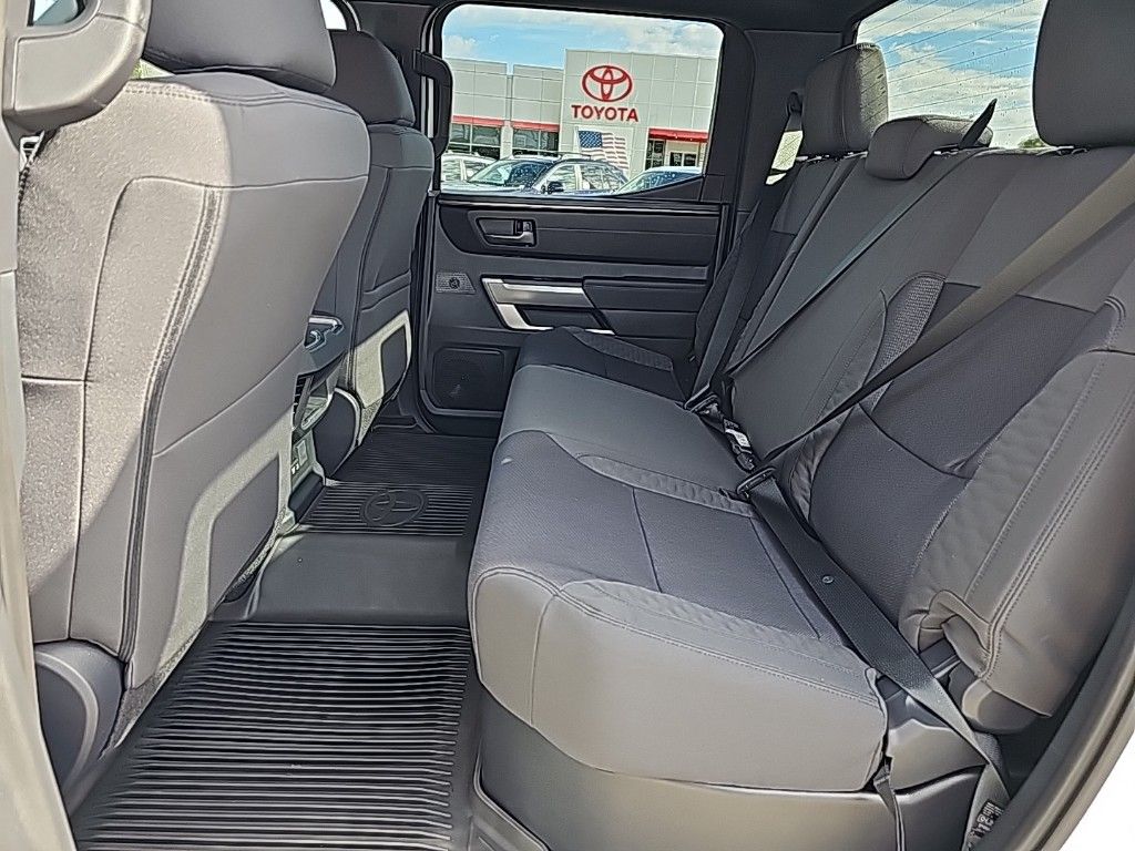 2025 Toyota Tundra SR5 - Photo 21