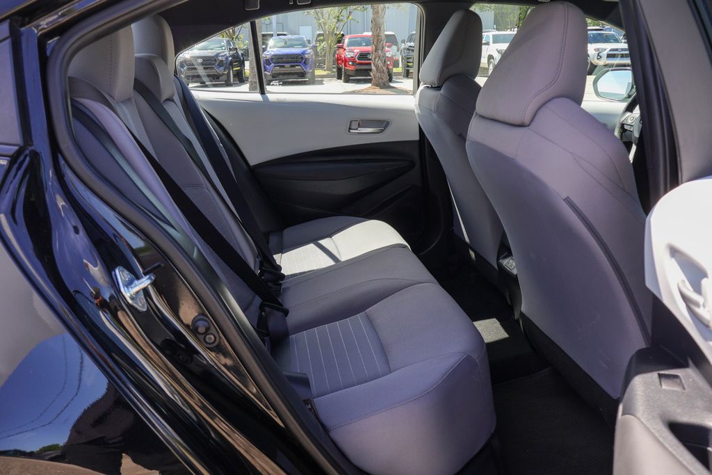 2023 Toyota Corolla SE - Photo 11