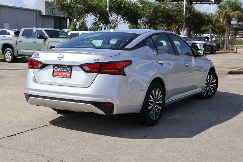 2024 Nissan Altima 2.5 SV photo 2