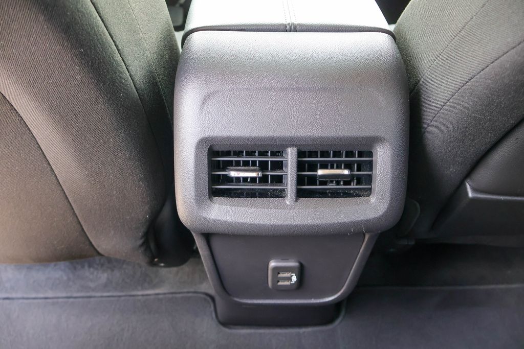 2024 GMC Terrain SLE - Photo 20