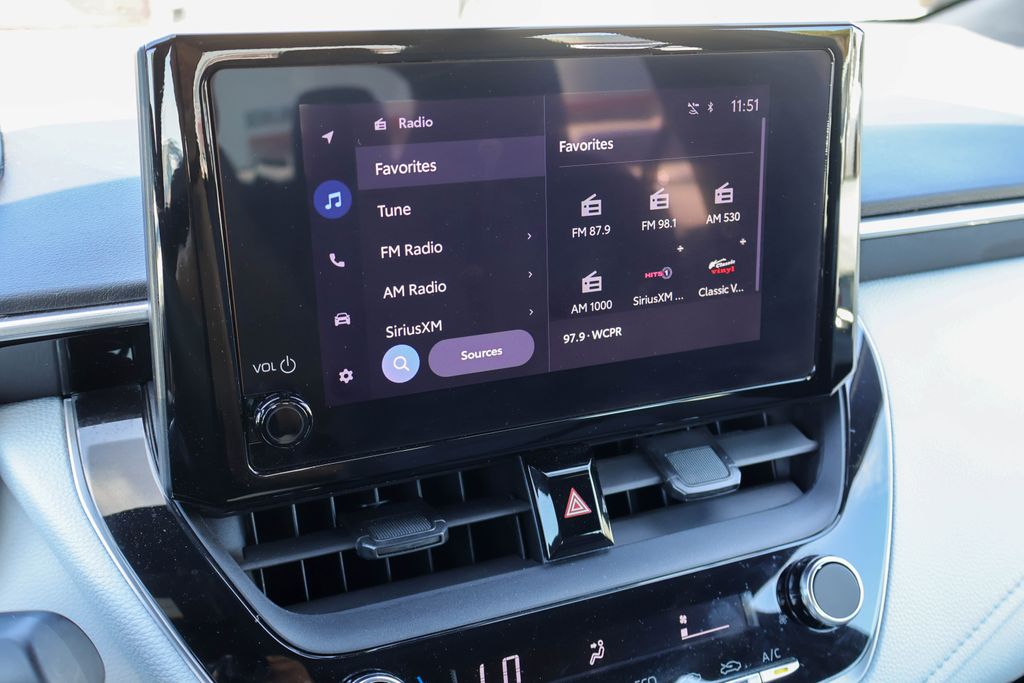 2023 Toyota Corolla SE - Photo 5