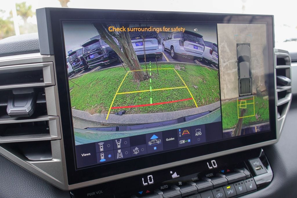 New 2026 Toyota Tundra Limited LIMITED CREWMAX 5.5