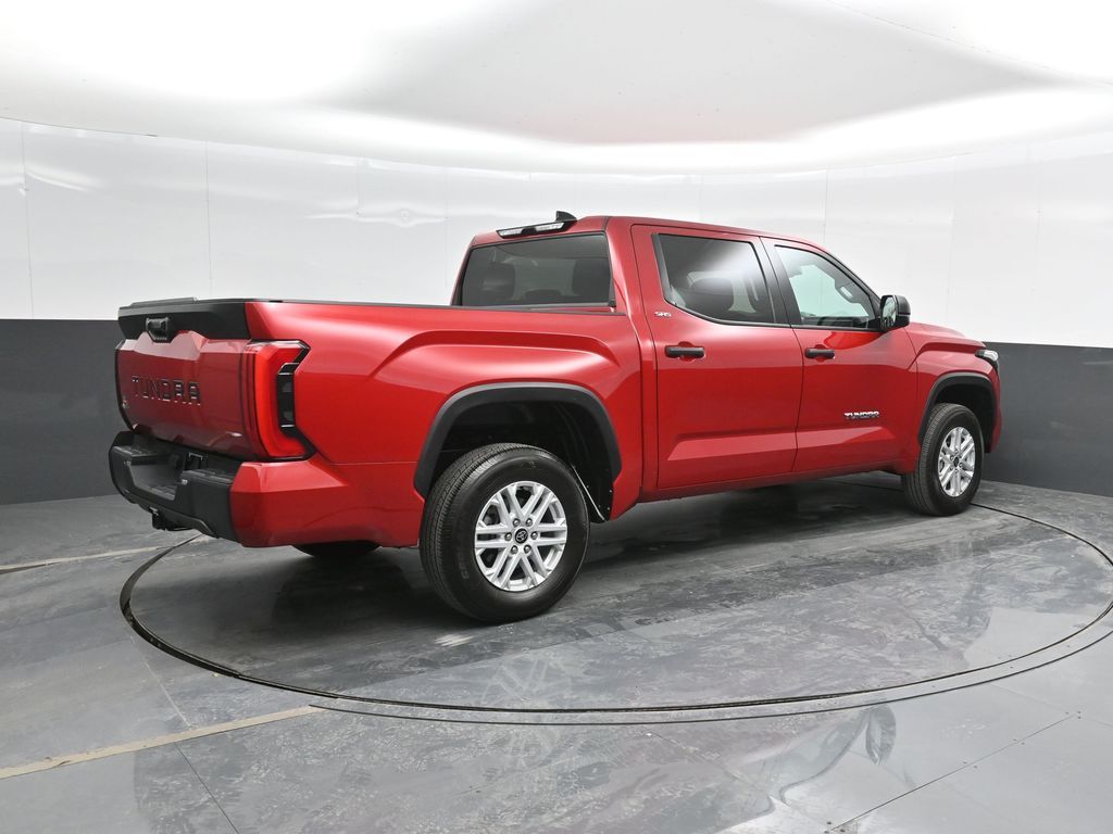 2022 Toyota Tundra SR5 photo 2