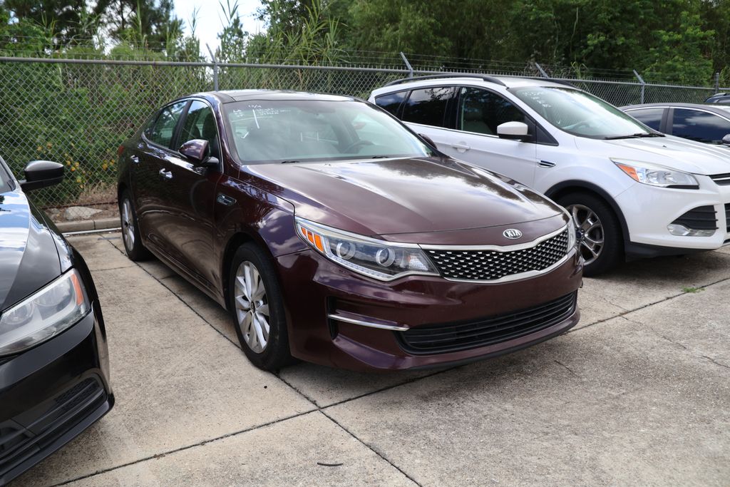 2016 Kia Optima EX photo 2