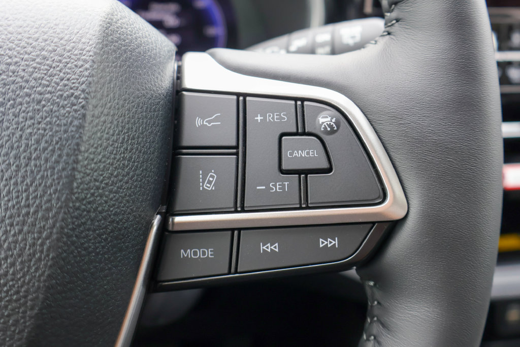 2026 Toyota Highlander Limited - Photo 15