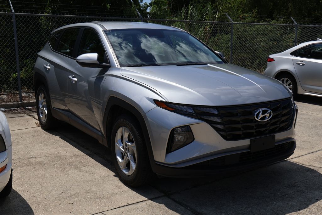 2024 Hyundai Tucson SE photo 2