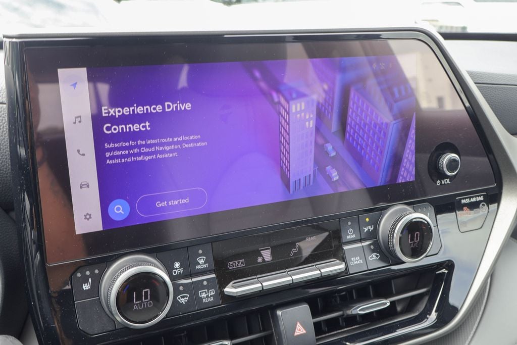 Used 2024 Toyota Highlander XLE SUV