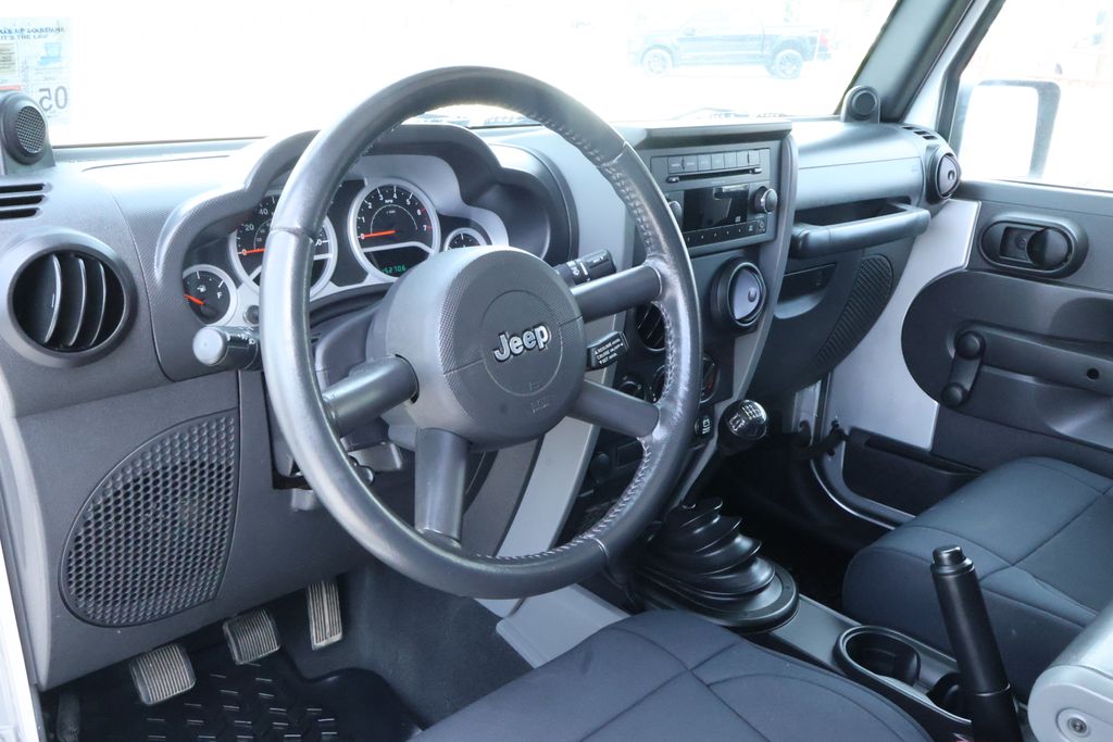 2010 Jeep Wrangler Sport photo 4