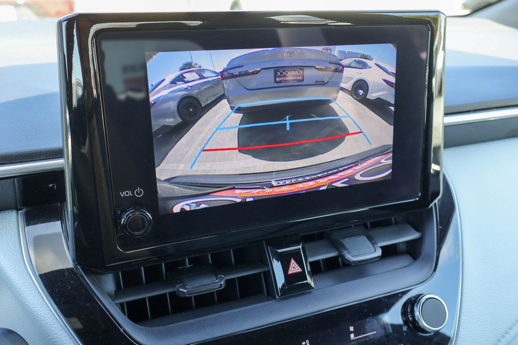 2023 Toyota Corolla SE - Photo 4