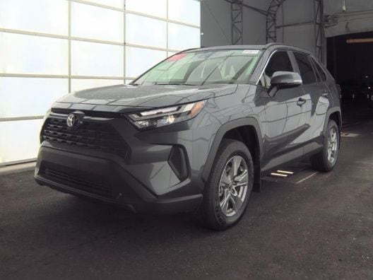 2025 Toyota RAV4 XLE FWD's photo
