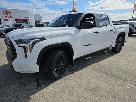 2025 Toyota Tundra SR5 SR5 CREWMAX 5.5
