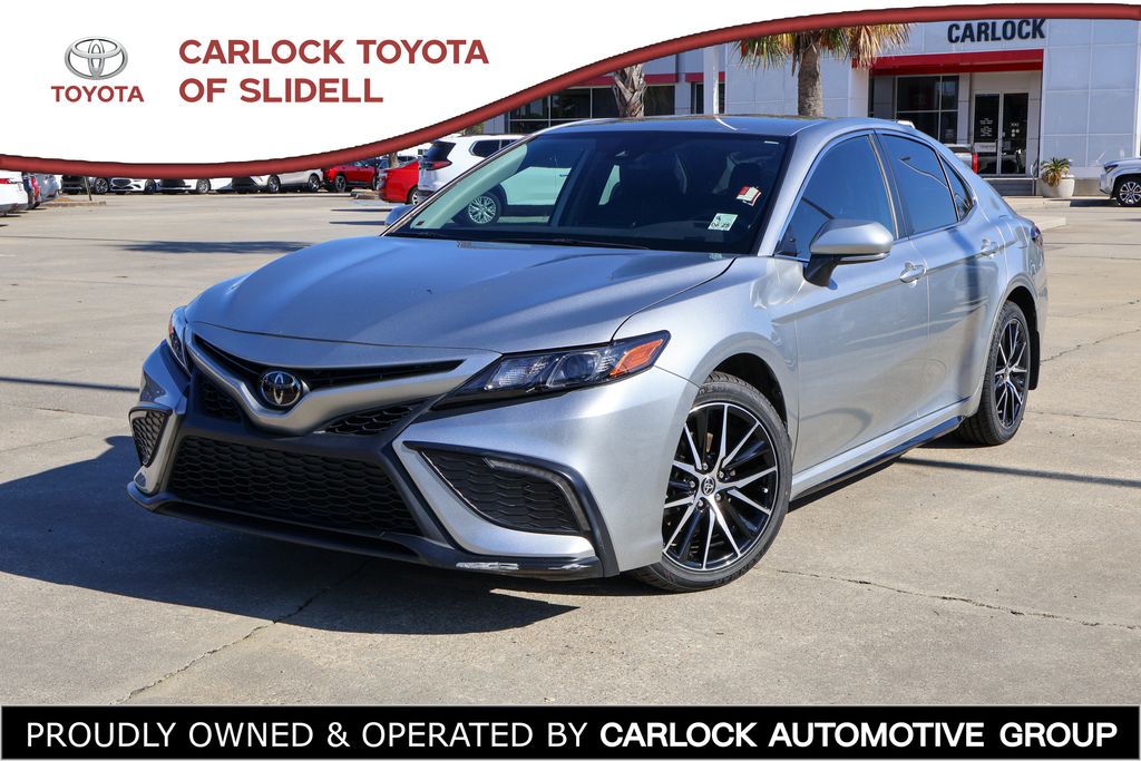 2023 Toyota Camry SE