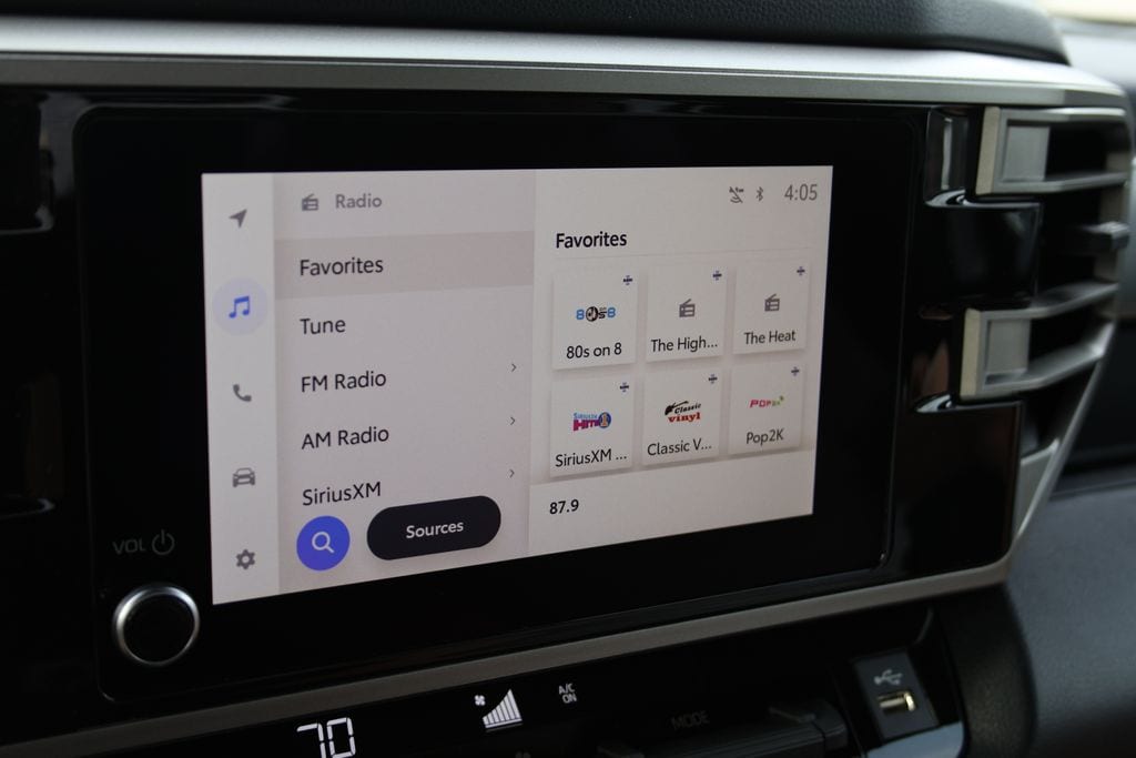 2025 Toyota Tundra SR5 - Photo 5