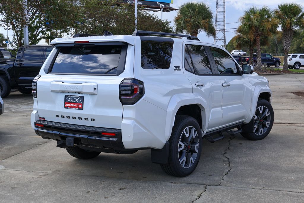 2025 Toyota 4Runner photo 2