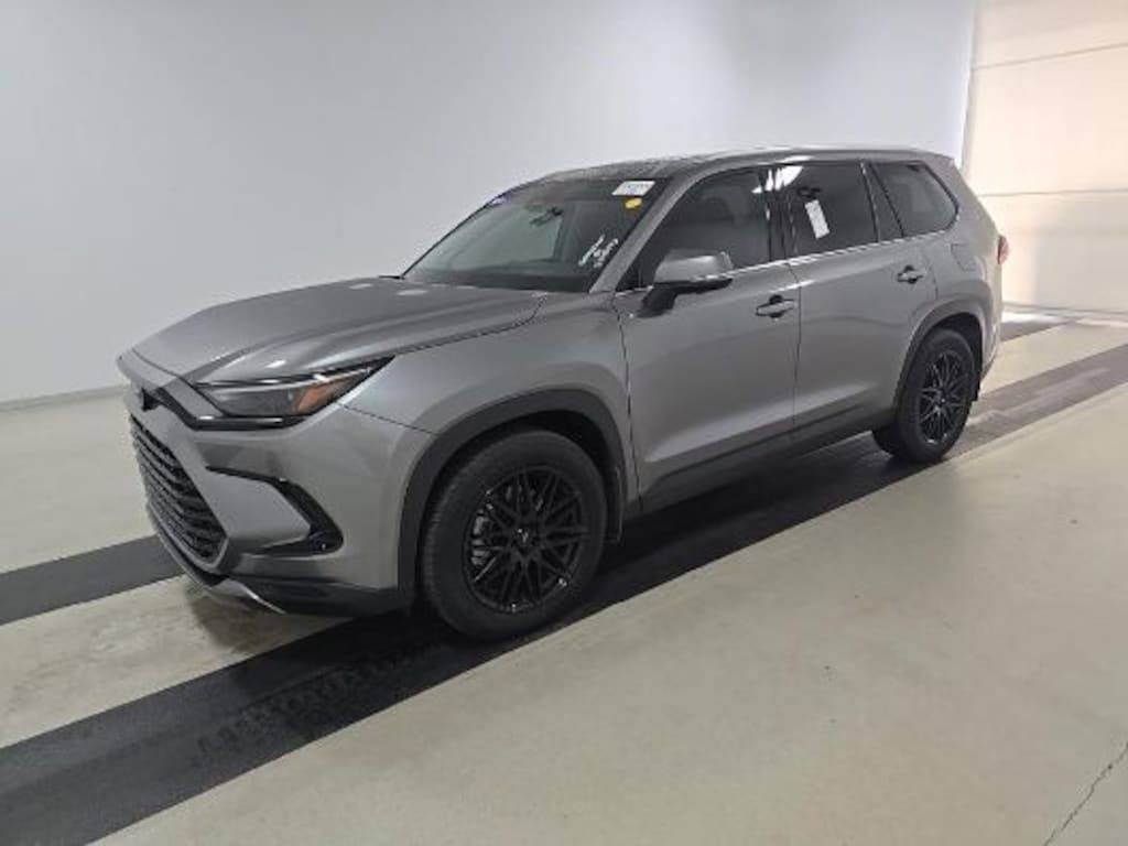 Used 2026 Toyota Grand Highlander LE SUV