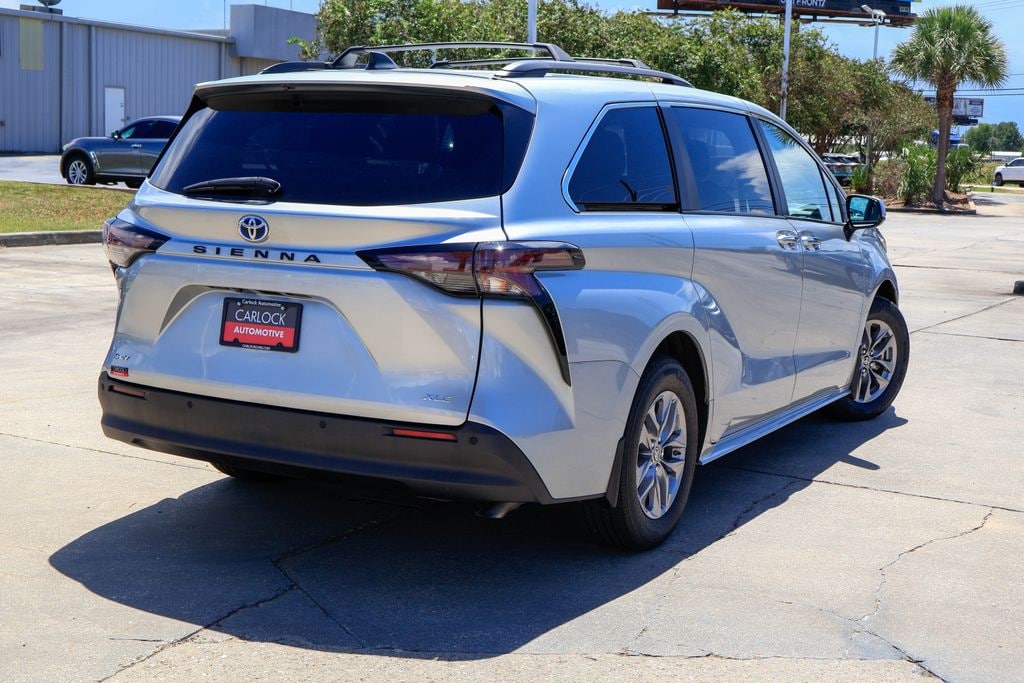 Used 2025 Toyota Sienna XLE 8 Passenger Van Passenger Van