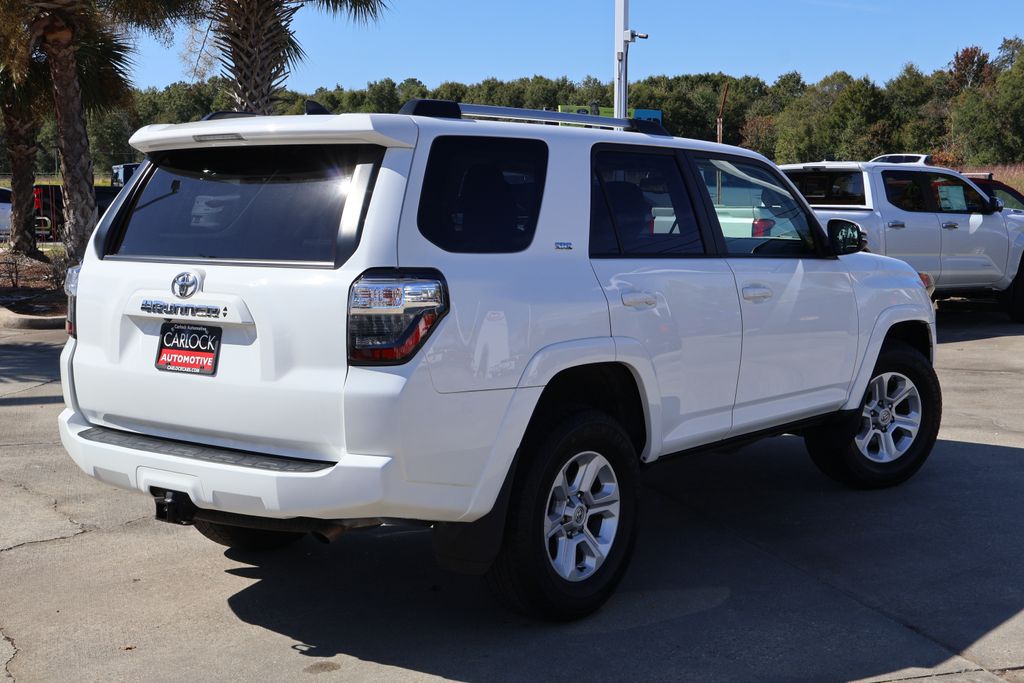 2022 Toyota 4Runner SR5 Premium photo 2