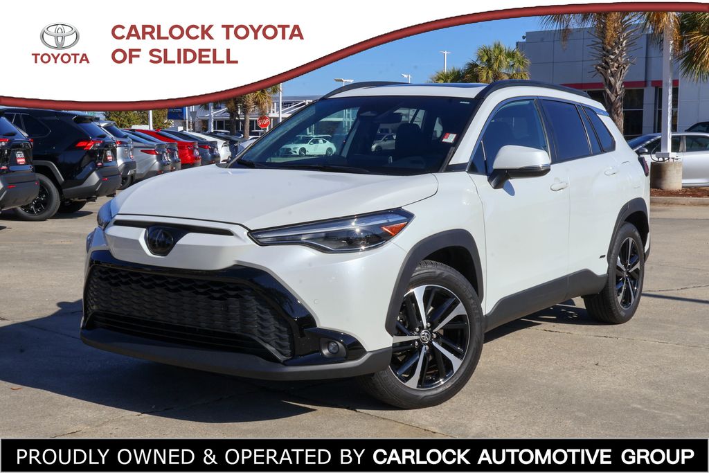 2023 Toyota Corolla Cross XSE's photo