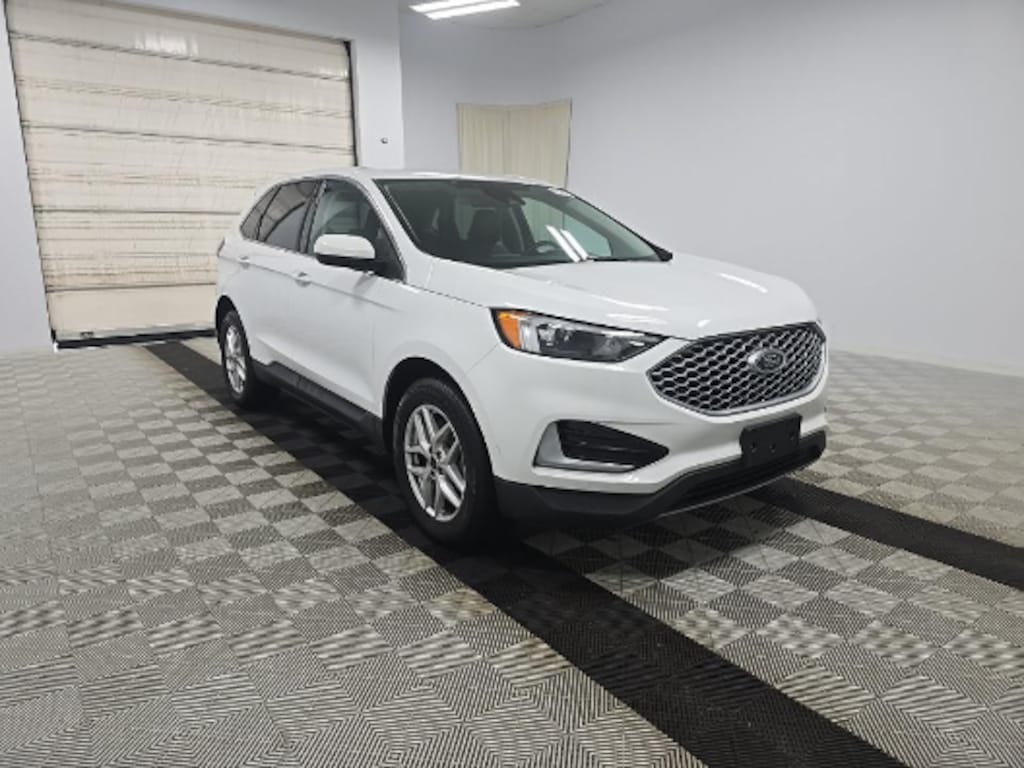 Used 2023 Ford Edge SUV
