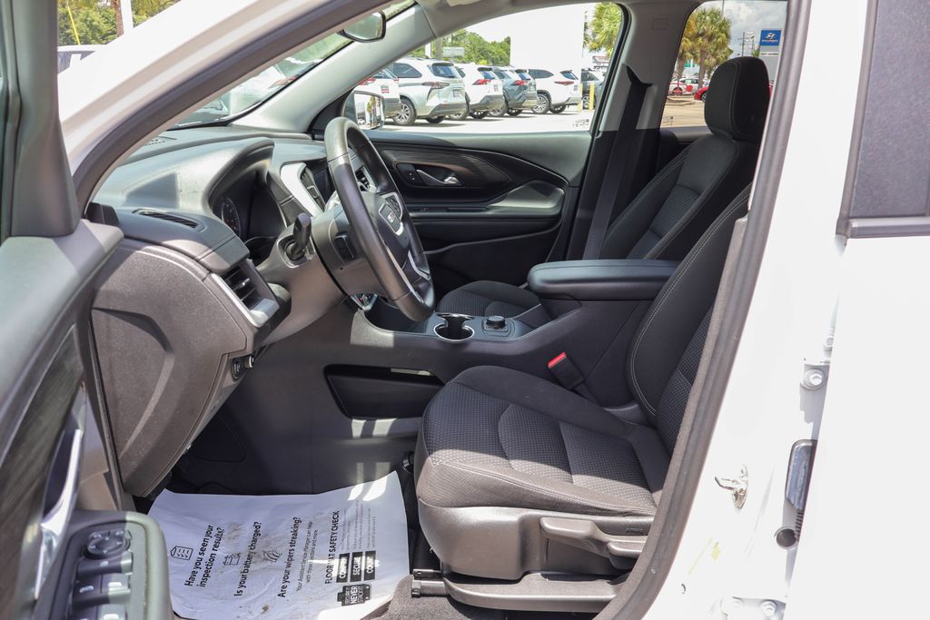 2024 GMC Terrain SLE - Photo 8