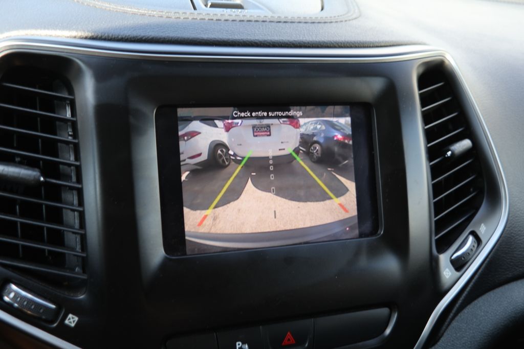 2019 Jeep Cherokee Latitude photo 4