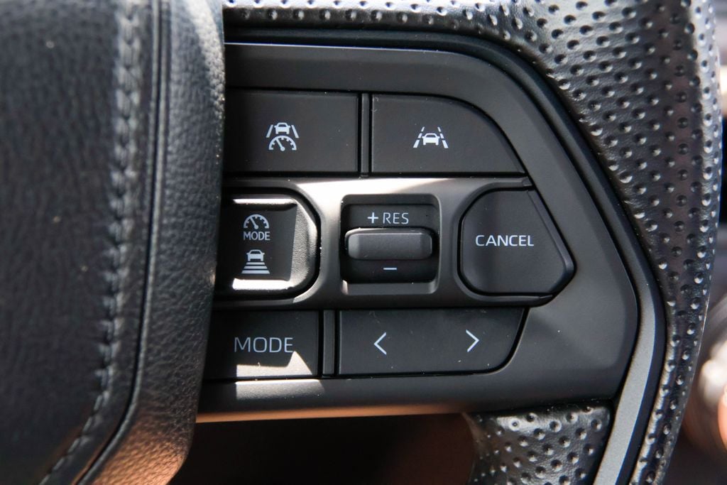 2026 Toyota Tacoma SR5 - Photo 11