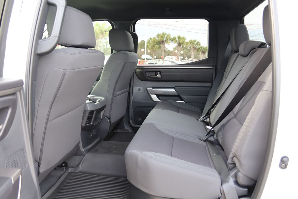 2025 Toyota Tundra SR5 - Photo 8