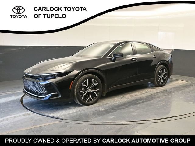 2023 Toyota Crown Limited's photo