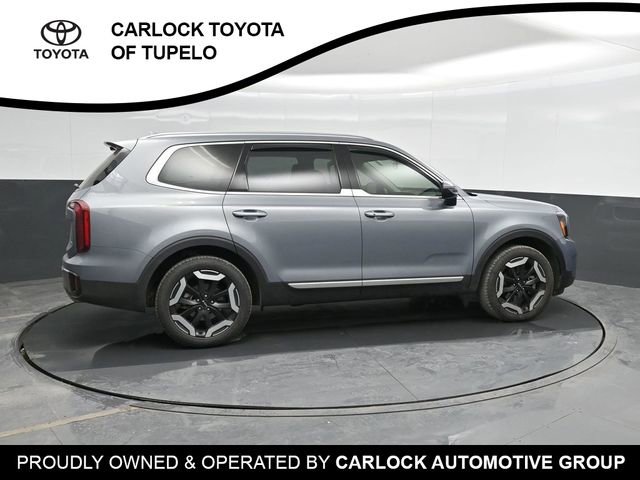 2025 Kia Telluride S photo 3