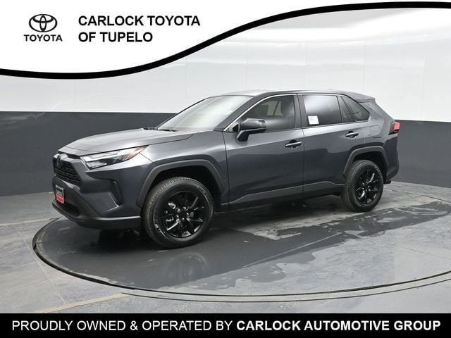 2025 Toyota RAV4 LE's photo