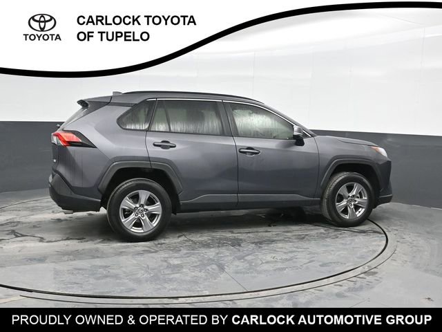 2022 Toyota RAV4 XLE photo 3