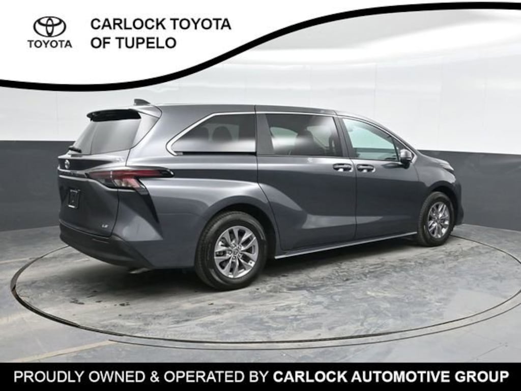 Used 2025 Toyota Sienna LE 8 Passenger Van Passenger Van