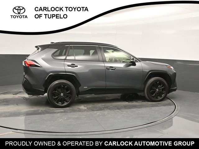 2022 Toyota RAV4 Hybrid XSE photo 3