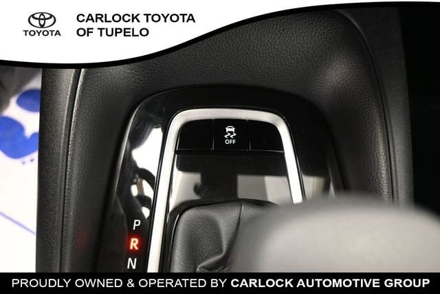 2026 Toyota Corolla LE - Photo 14