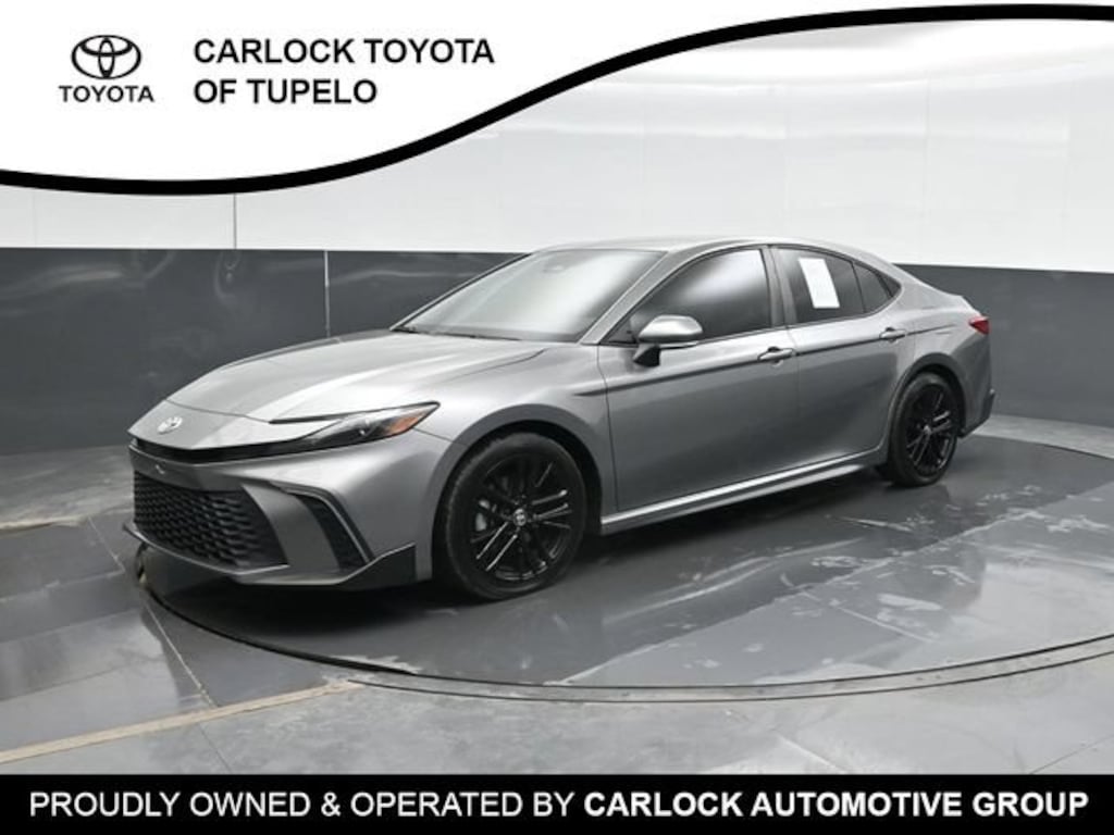 Used 2025 Toyota Camry SE Sedan