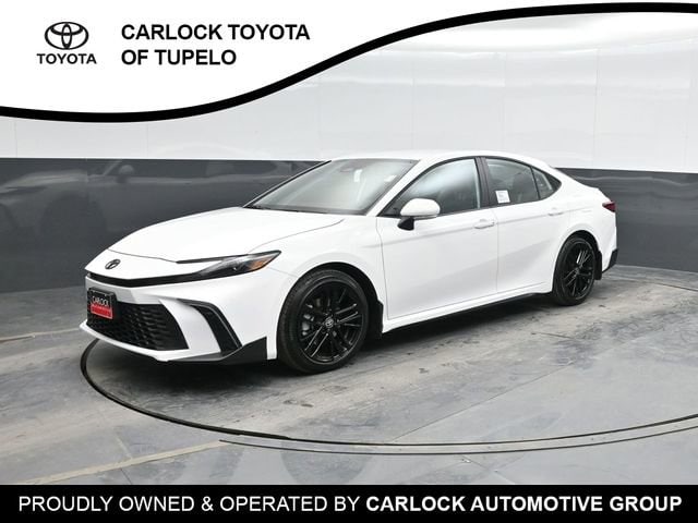 2026 Toyota Camry SE's photo