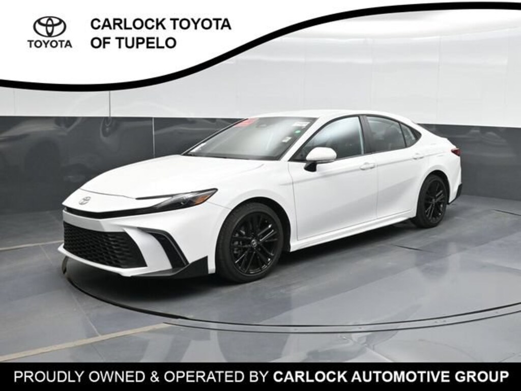 Used 2026 Toyota Camry SE Sedan