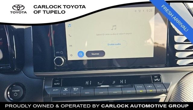 2025 Toyota Camry SE - Photo 12